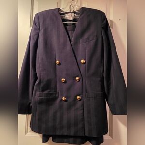 VINTAGE Worthington Black Blazer with Gold Buttons
